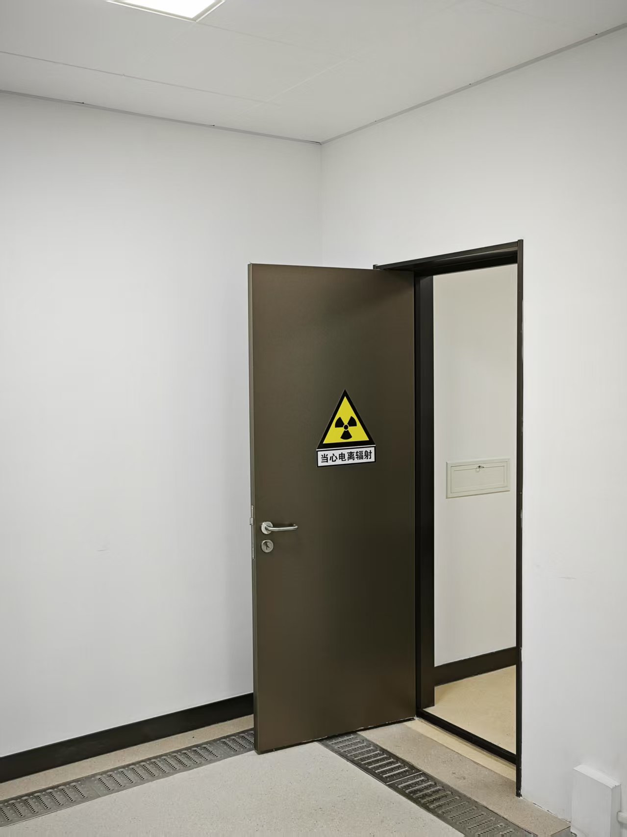 高阳CT室手动单开防护铅门